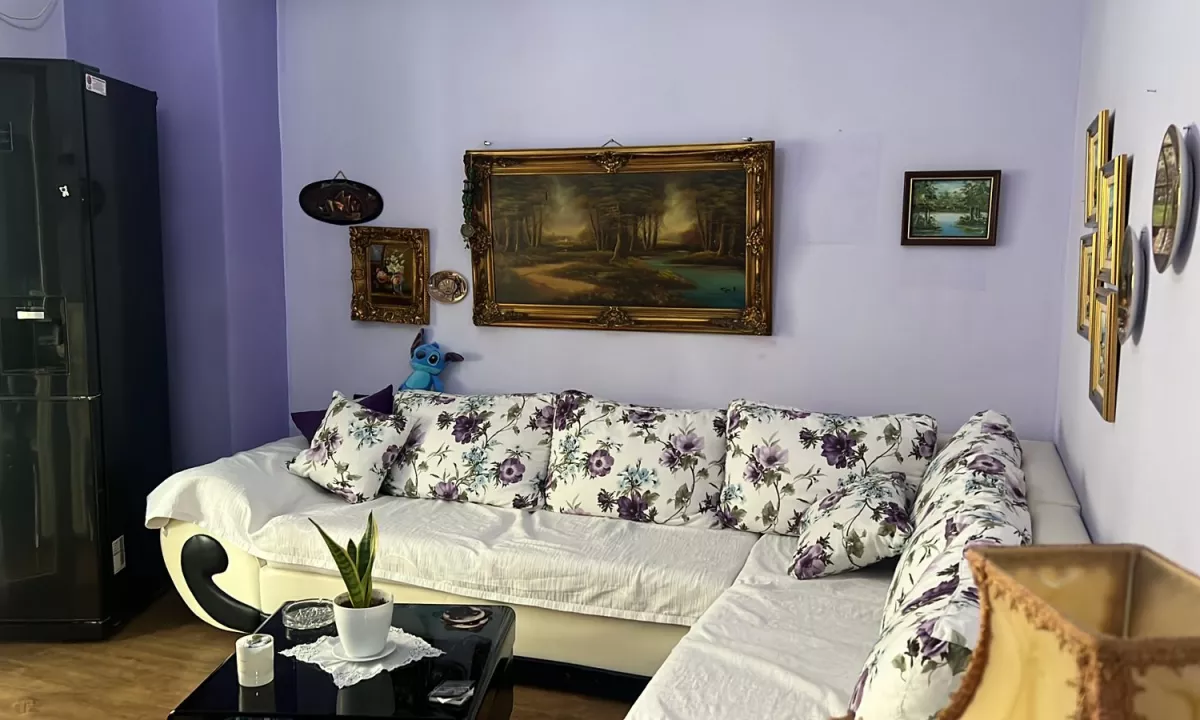 Shtepi me qera Apartament ne Tirane, 2+1, Mobilimi E mobiluar, Pagesa 600  Euro.