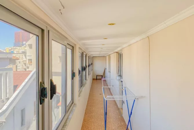 Shtepi me qera Apartament ne Tirane, 2+1, Mobilimi E mobiluar, Pagesa 650  Euro.