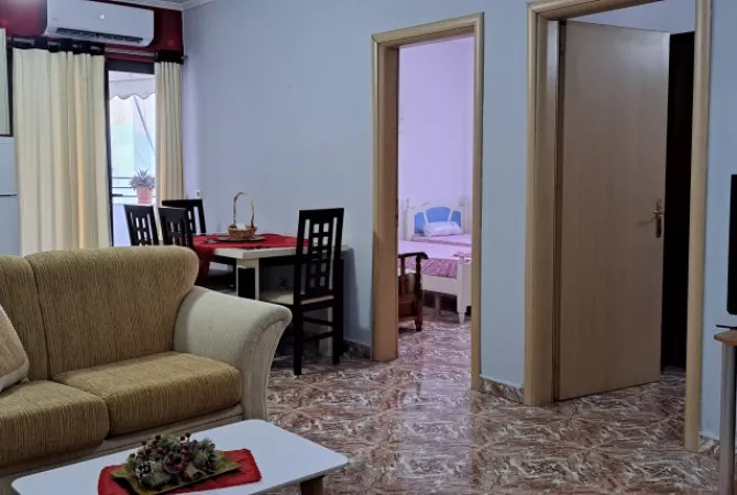 Shtepi me qera Apartament ne Tirane, 2+1, Mobilimi E mobiluar, Pagesa 600  Euro.