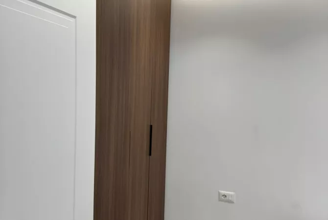 Jepet me qera apartament 1+1 ne 5 Maj 