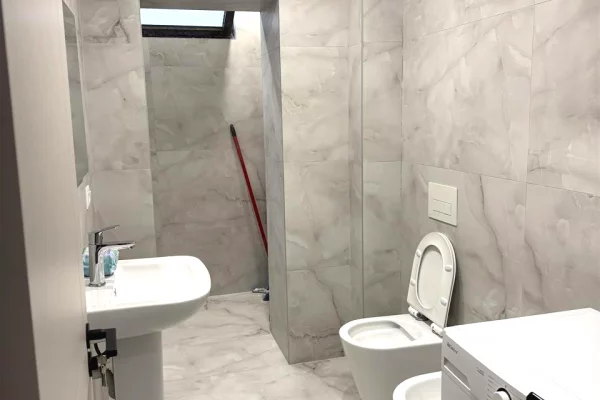 Appartamento in affitto a Tirana 2+1, Arredato