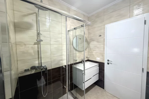 Appartamento in affitto a Tirana 2+1, Arredato