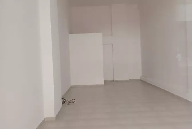 Business Property for Rent 3+1 in Tirana - 400 Euro