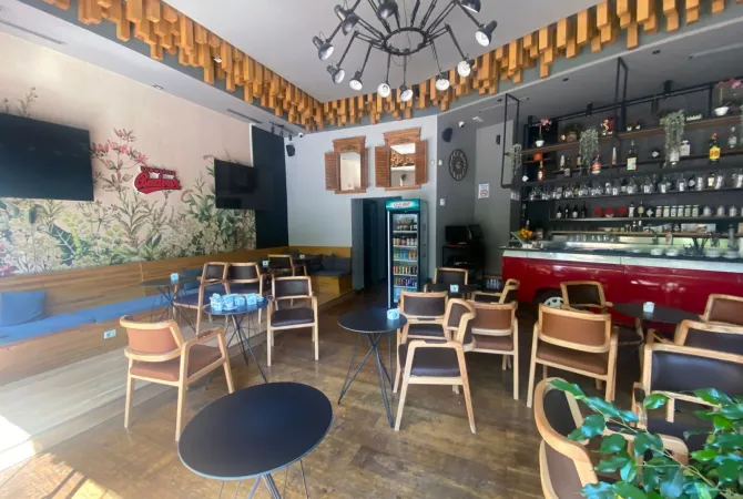 Business Property for Rent 2+1 in Tirana - 1,000 Euro