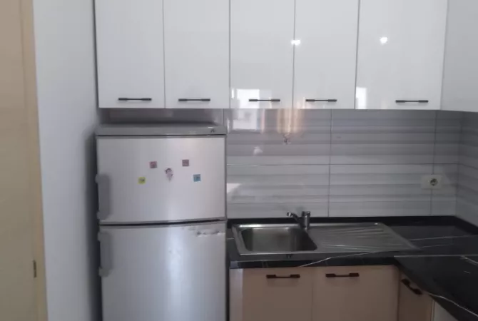 Appartamento in affitto a Tirana 1+1, Arredato