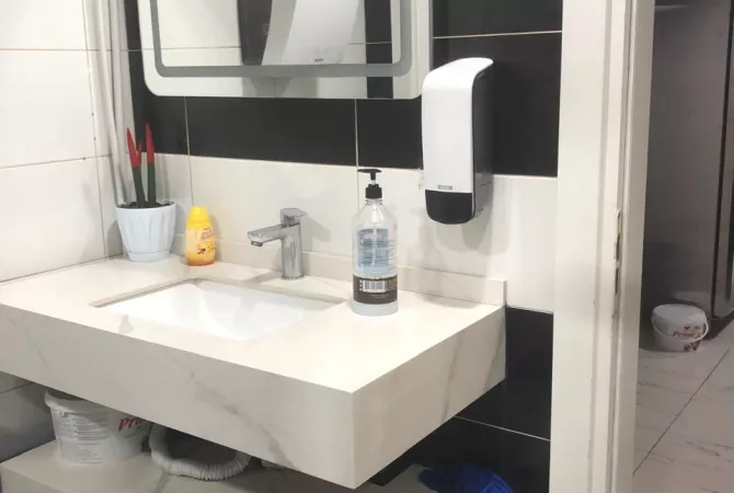 Shitet Biznes Bar-Restorant Rruga e Elbasanit, Tirane/86,000 euro