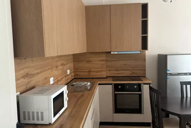 Appartamento in affitto a Tirana 1+1, Arredato