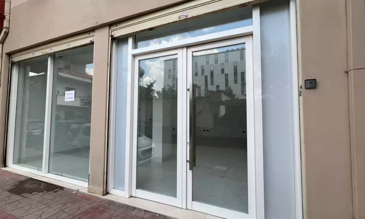 Jepet me qera ambient biznesi ne Astir/50,000 leke 