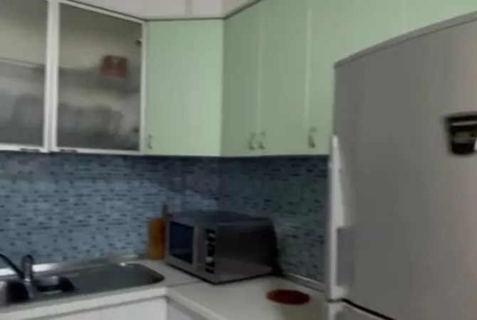 Shtepi me qera Apartament ne Tirane, 3+1, Mobilimi E mobiluar, Pagesa 650  Euro.