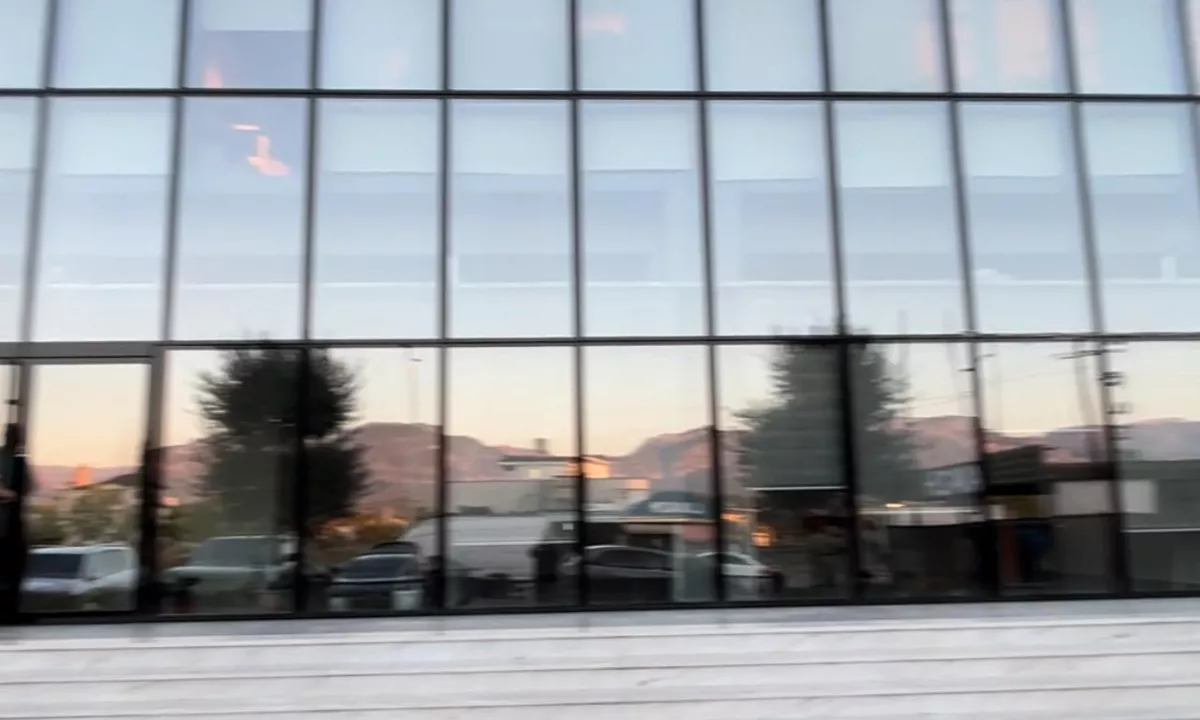 Jepet me qira kapanon 3 katesh ne Kamez