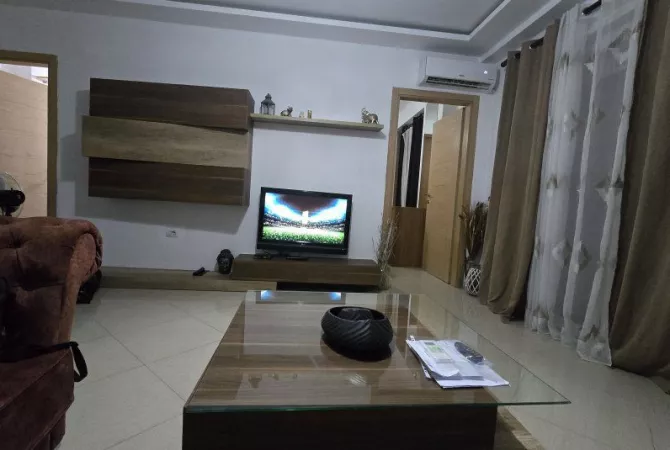 Jepet me qera apartment 2+1 tek Kodra e Diellit/50,000 leke