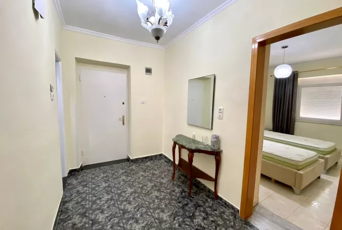 Shtepi me qera Apartament ne Tirane, 2+1, Mobilimi E mobiluar, Pagesa 700  Euro.