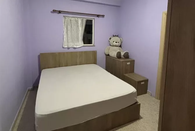 Shtepi me qera Apartament ne Tirane, 2+1, Mobilimi E mobiluar, Pagesa 550  Euro.