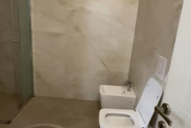 Appartamento in vendita a Tirana 2+1, Arredato