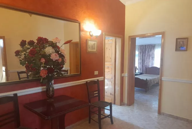 Shtepi me qera Apartament ne Tirane, 2+1, Mobilimi E mobiluar, Pagesa 600  Euro.