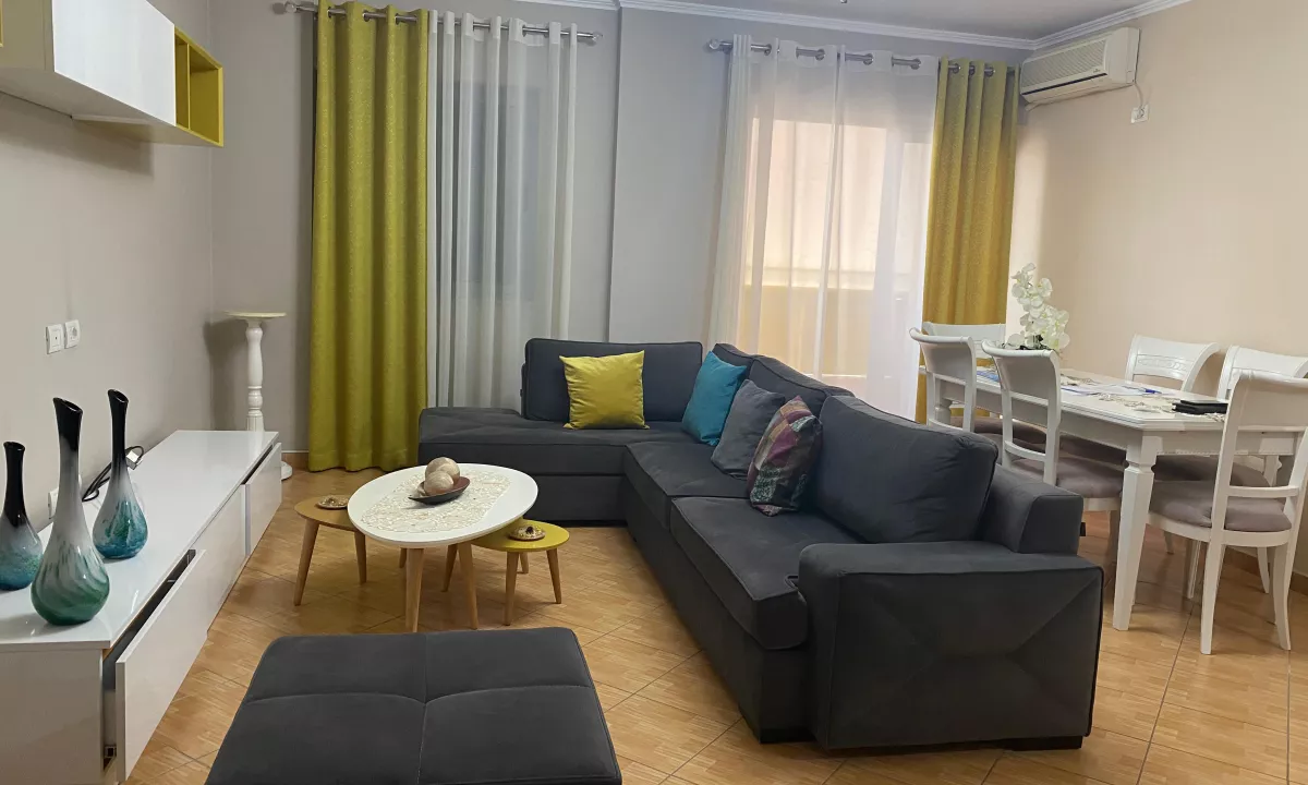Shtepi me qera Apartament ne Tirane, 2+1, Mobilimi E mobiluar, Pagesa 70,000  Leke.