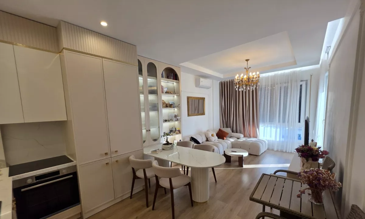 Shtepi me qera Apartament ne Tirane, 1+1, Mobilimi E mobiluar, Pagesa 750  Euro.