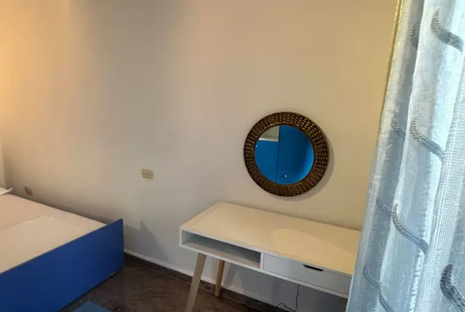 Shtepi me qera Apartament ne Tirane, 2+1, Mobilimi E mobiluar, Pagesa 900  Euro.