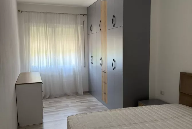 Appartamento in vendita a Tirana 1+1, Arredato