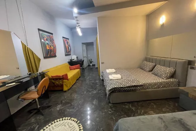 Shtepi me qera Apartament ne Tirane, 1+1, Mobilimi E mobiluar, Pagesa 65,000  Leke.