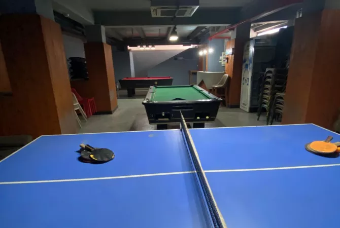 Ambient biznesi me qera 2+1 ne Tirane - 1,200 Euro