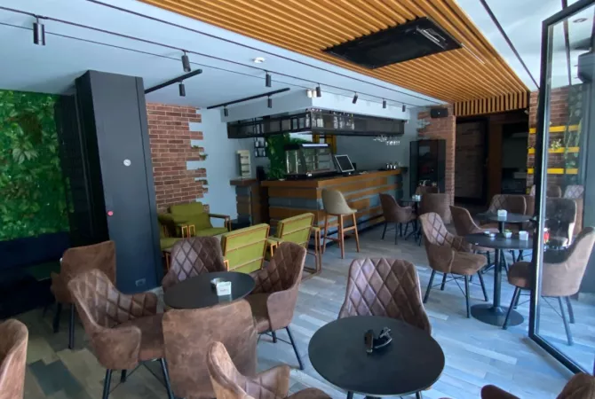 Jepet me Qira Lokal + Bilardo ne Laprake/1,200 euro