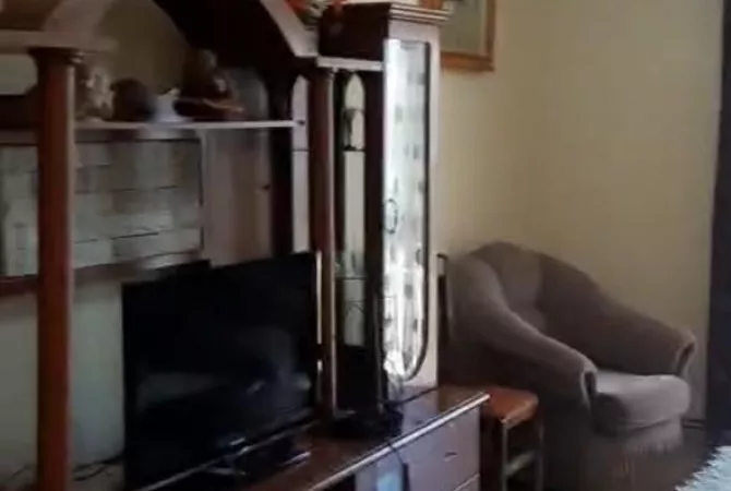 Shtepi me qera Apartament ne Tirane, 2+1, Mobilimi E mobiluar, Pagesa 40,000  Leke.