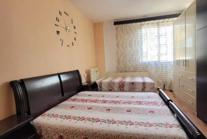 Shtepi ne shitje Apartament ne Tirane, 1+1, Mobilimi E mobiluar, Pagesa 91,000  Euro.