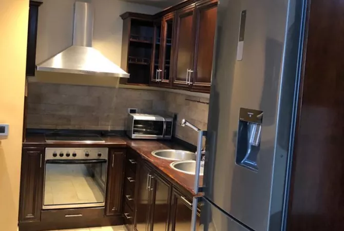 Shtepi me qera Apartament ne Tirane, 3+1, Mobilimi E mobiluar, Pagesa 1,000  Euro.