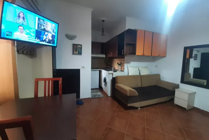 Appartamento in affitto a Tirana Garsoniere, Arredato