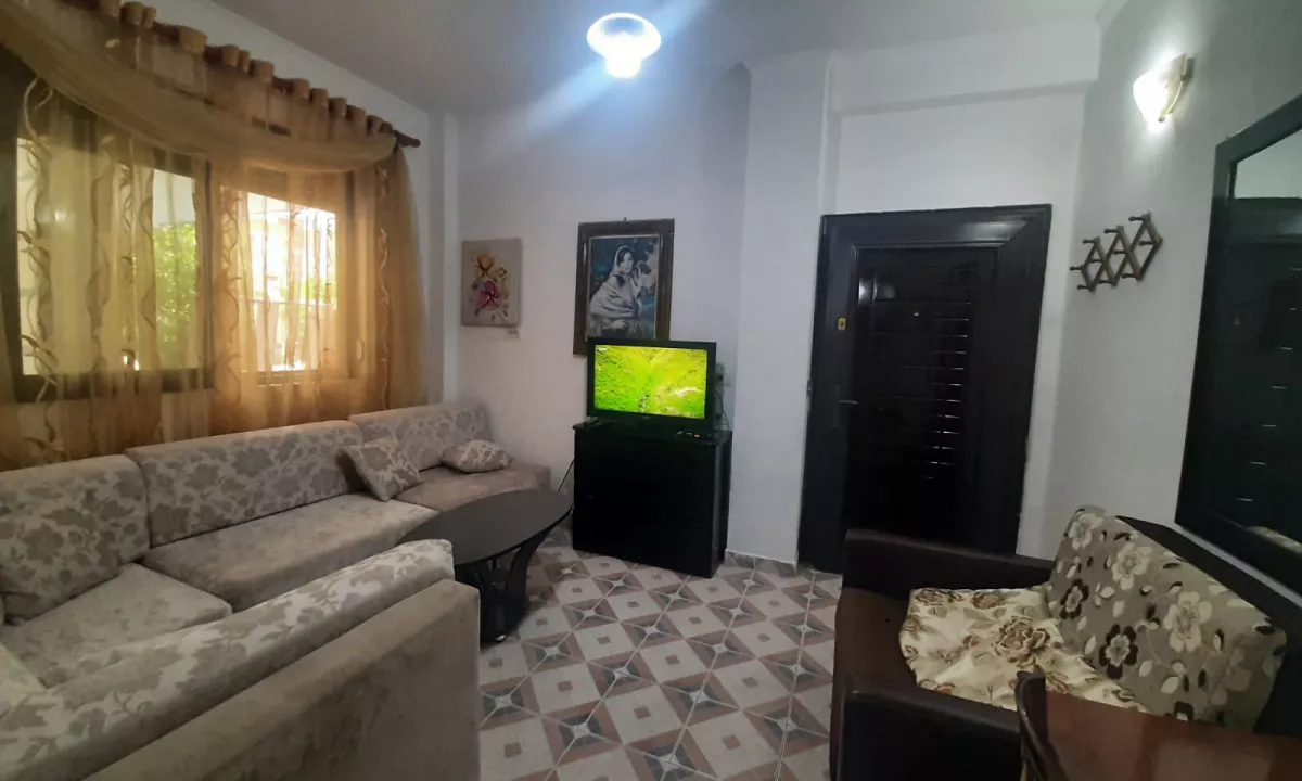 Appartamento in affitto a Tirana 1+1, Arredato