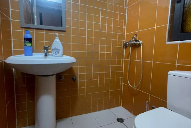 Appartamento in affitto a Tirana Garsoniere, Arredato