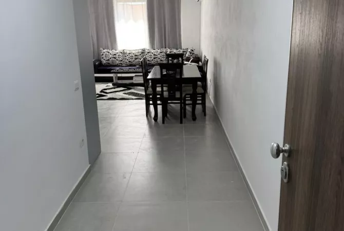 Shtepi me qera Apartament ne Tirane, 2+1, Mobilimi E mobiluar, Pagesa 70,000  Leke.