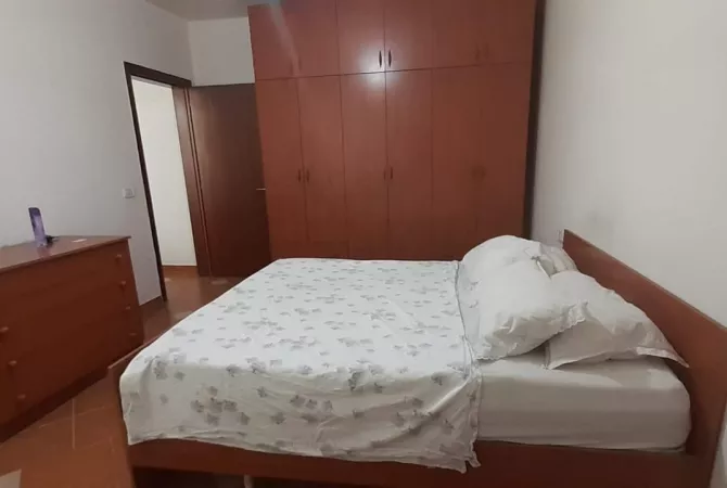 Shtepi me qera Apartament ne Tirane, 1+1, Mobilimi E mobiluar, Pagesa 600  Euro.