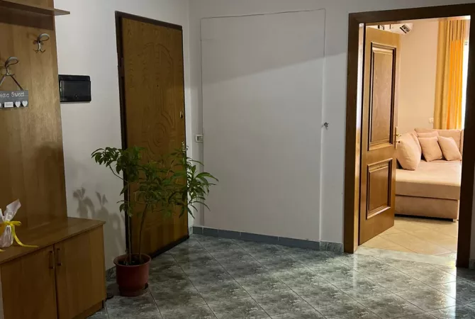 Shtepi me qera Apartament ne Tirane, 2+1, Mobilimi E mobiluar, Pagesa 70,000  Leke.