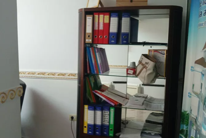 Business Property for Rent 1+1 in Tirana - 45,000 Leke