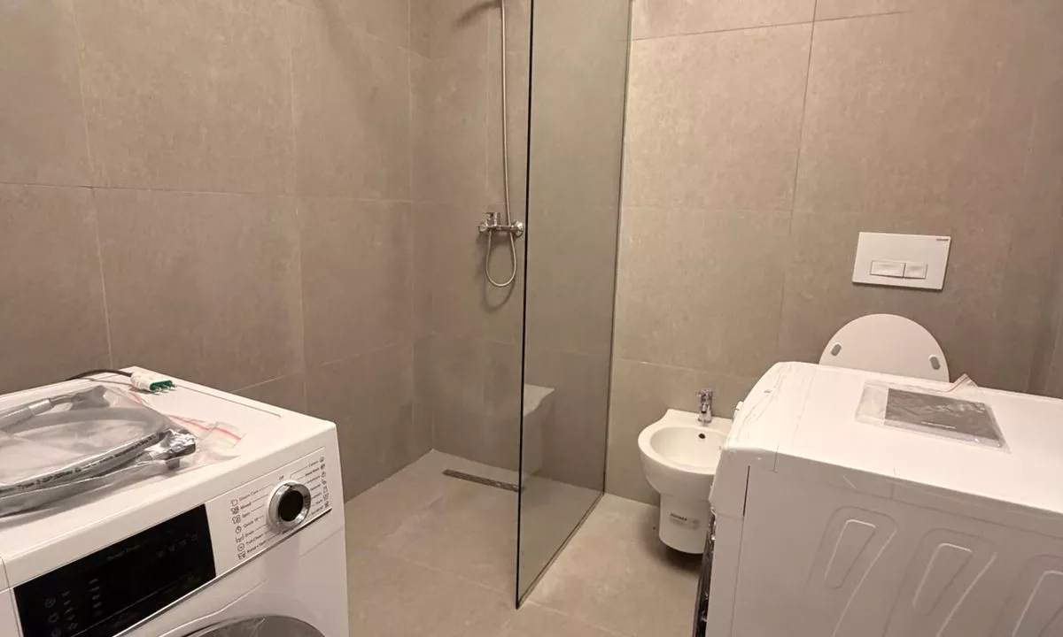 Shtepi me qera Apartament ne Tirane, 1+1, Mobilimi E mobiluar, Pagesa 70,000  Leke.