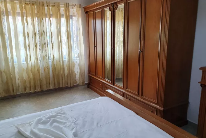 Shtepi me qera Apartament ne Tirane, 1+1, Mobilimi E mobiluar, Pagesa 600  Euro.