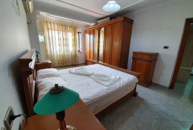 Shtepi me qera Apartament ne Tirane, 1+1, Mobilimi E mobiluar, Pagesa 600  Euro.