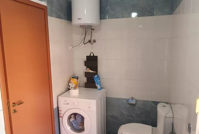 Shtepi ne shitje Apartament ne Tirane, 2+1, Mobilimi E mobiluar, Pagesa 154,000  Euro.
