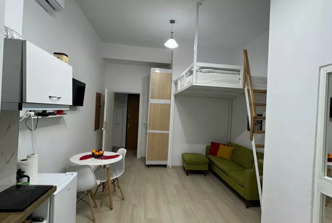 Shtepi me qera Apartament ne Tirane, Garsoniere, Mobilimi E mobiluar, Pagesa 600  Euro.
