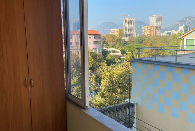 Appartamento in affitto a Tirana 1+1, Arredato