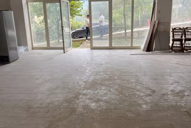 Business Property in Sale 4+1 in Tirana - 240,578 Euro