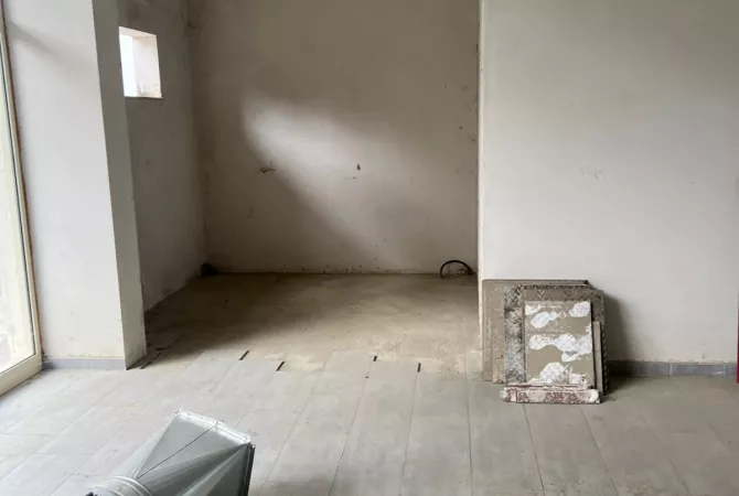 Business Property in Sale 4+1 in Tirana - 240,578 Euro