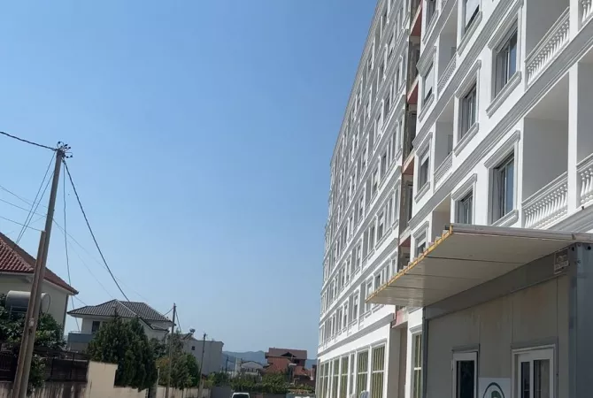 Shitet Apartament 2+1+2 ne Kamez/94.770 euro  