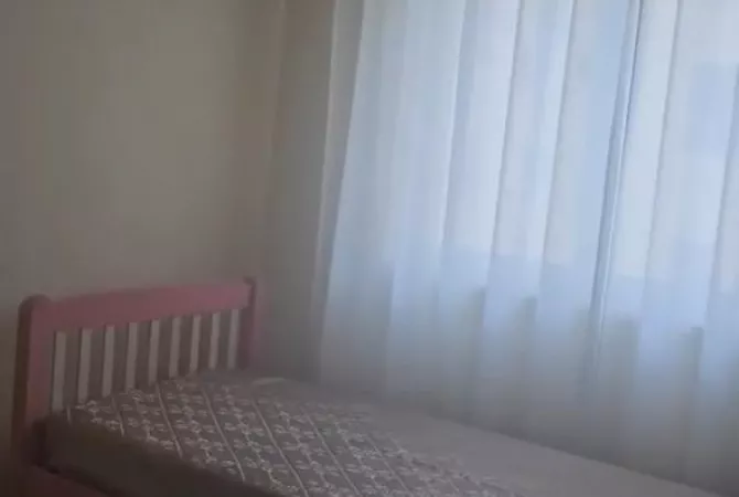 Shtepi me qera Apartament ne Tirane, 3+1, Mobilimi E mobiluar, Pagesa 650  Euro.