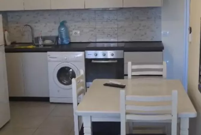 Shtepi me qera 1+1 ne Tirane - 400 Euro