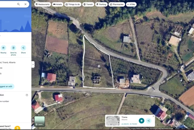 Shitet Tokë + Shtepi e parregulluar  me sipërfaqe 3,300 m²/135,000 euro