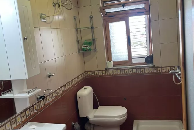 Appartamento in affitto a Tirana 2+1, Arredato