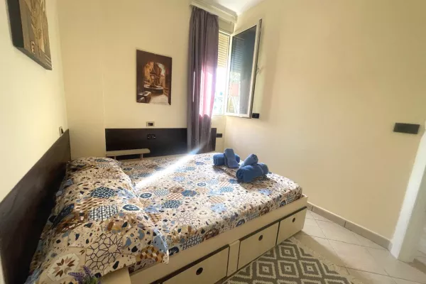 Appartamento in affitto a Tirana 1+1, SemiArredato